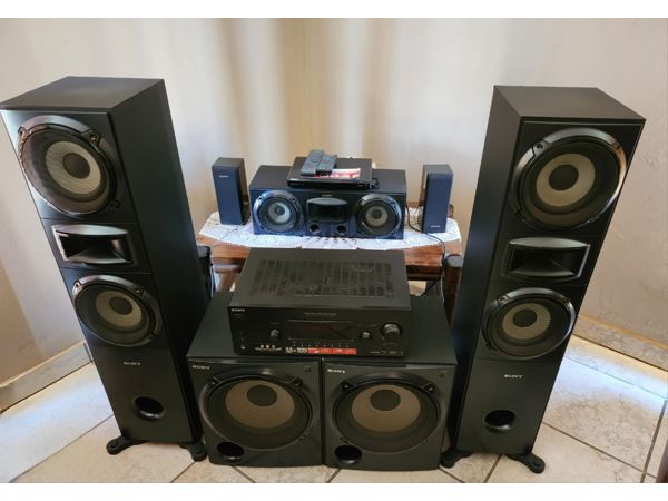 ~/upload/Lots/116239/AdditionalPhotos/aga4qir5gpqx6/Sony 6.2 1510Watt Stereo System (2)_t600x450.jpg